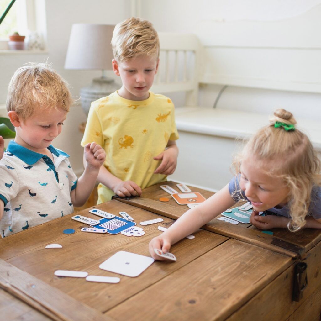 настолна игра - 10726 предложения